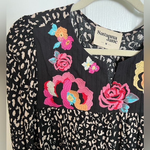 Savanna Jane Embroidered Blouse top -medium - Picture 3 of 7
